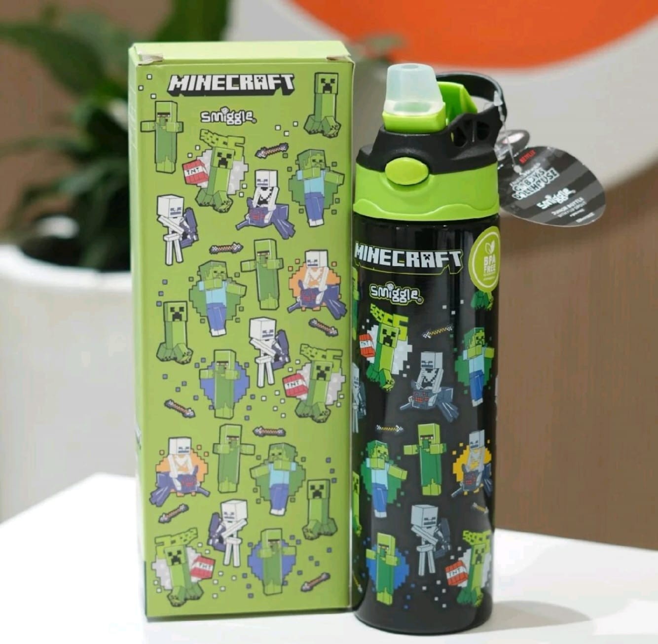 Minecraft Insulated Stainless Steel Water Bottle, 650ml, with Flip Lid – Durable, Leak-Resistant Drink Bottle for Kids, School, Travel and Outdoor Use